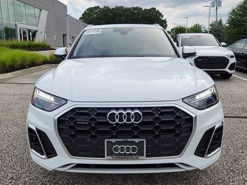 Certified 2023 Audi Q5 2.0T Premium w/ Convenience Package AWD/4WD image 2