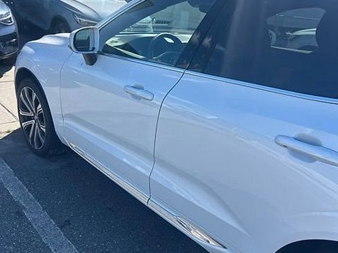 Used 2023 Volvo XC60 B5 Ultimate w/ Climate Package AWD/4WD image 9