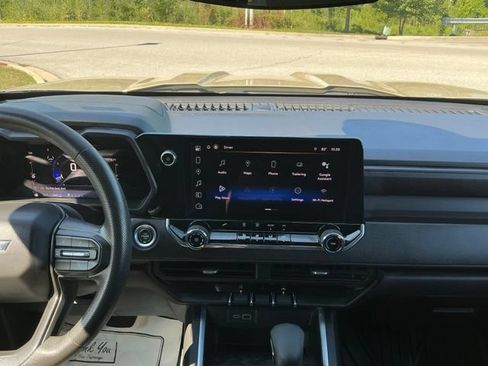 Used 2023 Chevrolet Colorado Trail Boss w/ Technology Package AWD/4WD image 27