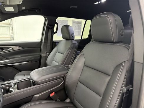 Certified 2026 Chevrolet Traverse LT image 21