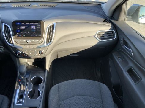 Used 2024 Chevrolet Equinox LT image 65