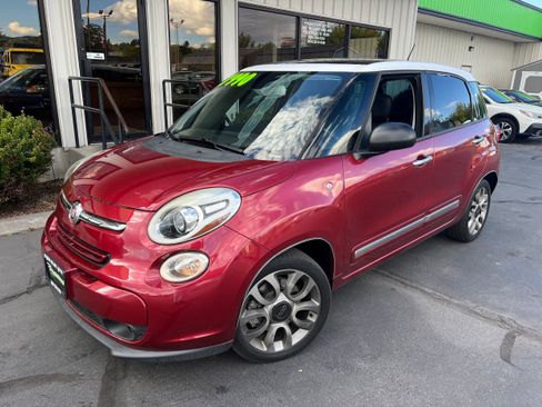 Used 2014 FIAT 500L Lounge w/ Mutually Exclusive Package image 2