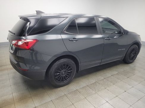 Used 2020 Chevrolet Equinox LS w/ LS Convenience Package image 9