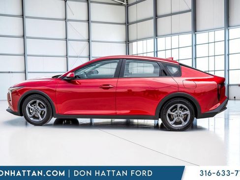 Used 2025 Kia K4 FWD image 2