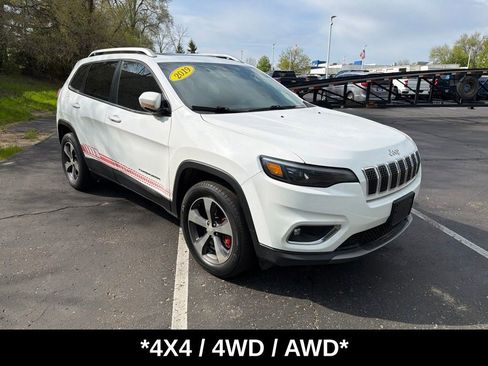 Used 2019 Jeep Cherokee Limited w/ Luxury Group AWD/4WD image 2