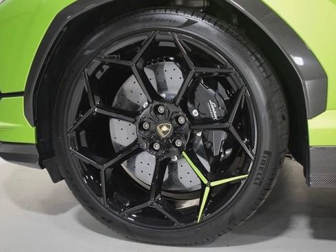 Used 2023 Lamborghini Urus Performante image 8