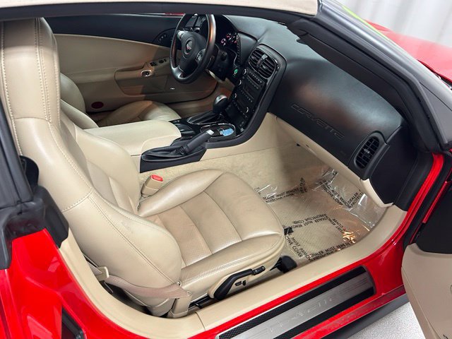 Used 2011 Chevrolet Corvette Convertible w/ Preferred Equipment Group RWD image 13