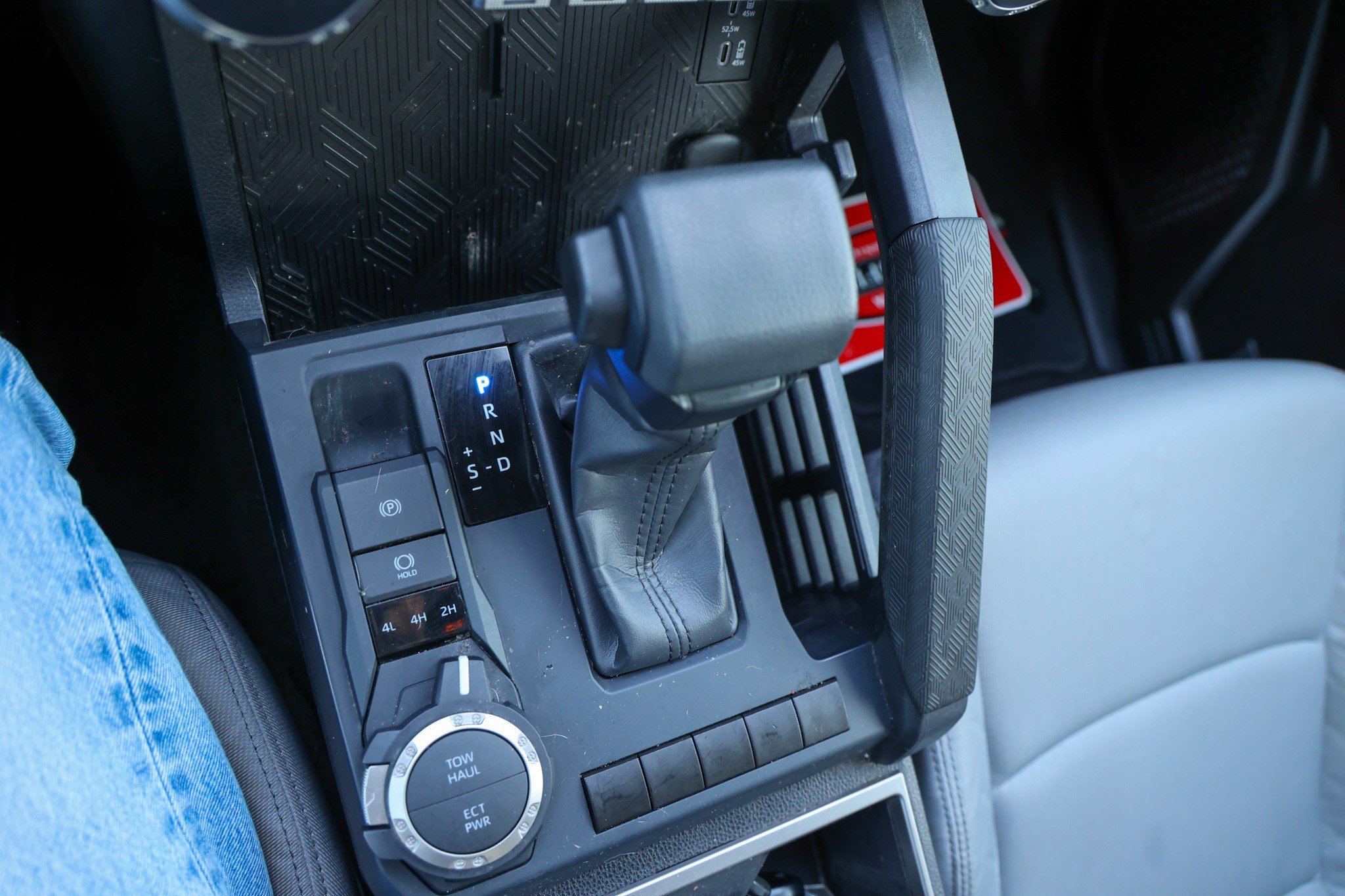 Certified 2025 Toyota Tacoma SR5 AWD/4WD image 26