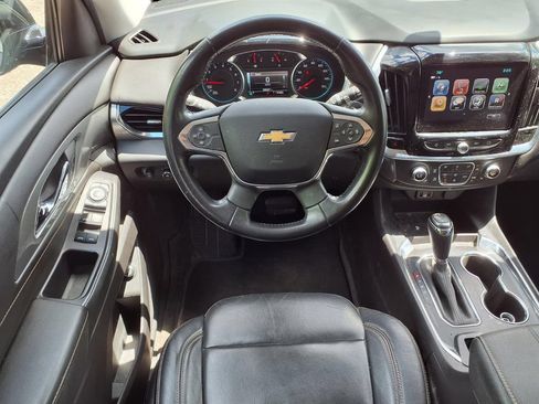 Used 2019 Chevrolet Traverse LT w/ LPO, Floor Liner Package AWD/4WD image 10
