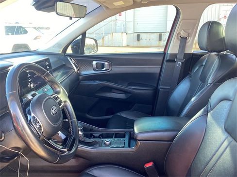 Used 2021 Kia Sorento S w/ Panoramic Sunroof Package image 18