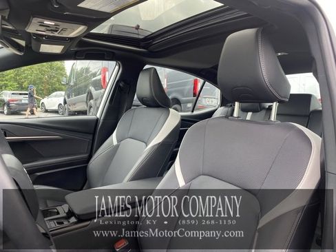 Used 2025 Toyota Camry SE image 14