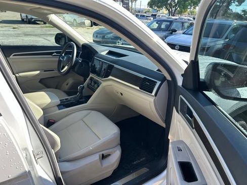 Used 2022 Volkswagen Atlas SE FWD image 10