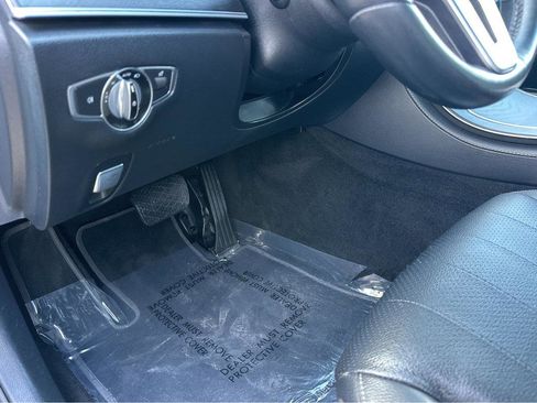 Used 2019 Mercedes-Benz E 300 image 31