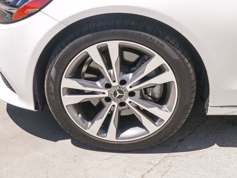 Used 2019 Mercedes-Benz C 300 Sedan image 5