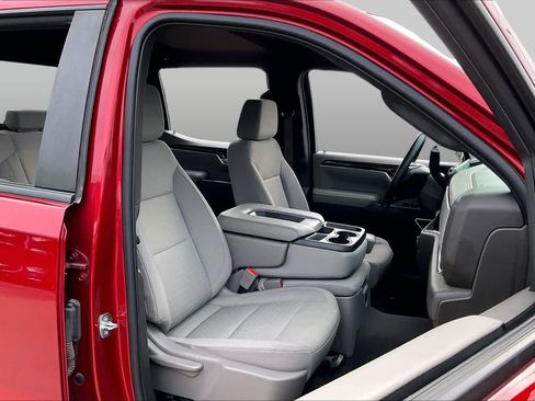Used 2023 Chevrolet Silverado 1500 LT AWD/4WD image 9