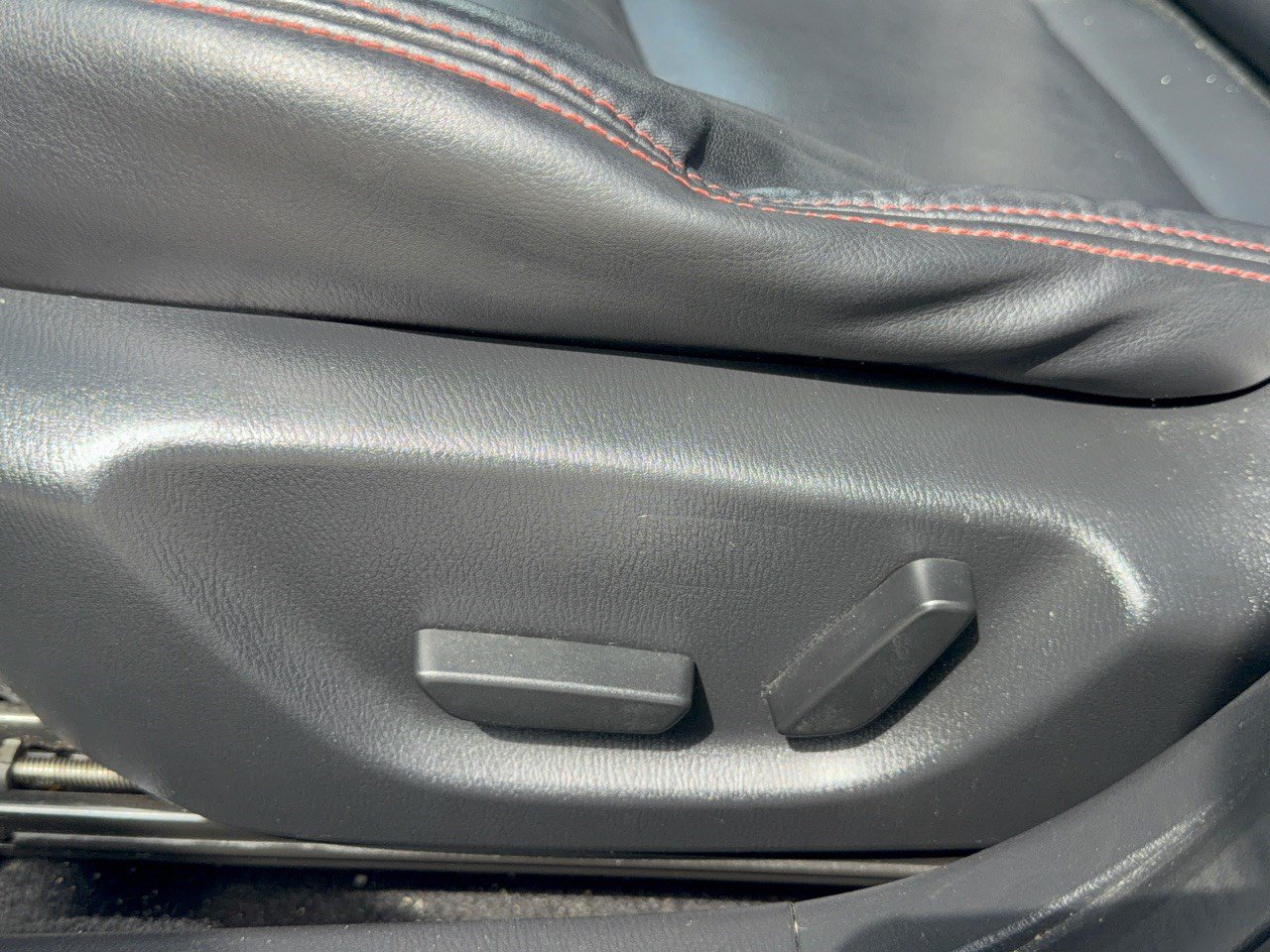 Used 2014 MAZDA MAZDA3 i Grand Touring FWD image 16