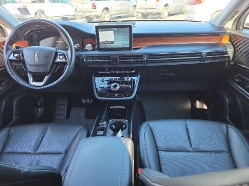 Used 2022 Lincoln Corsair Reserve w/ Equipment Group 201A FWD image 2