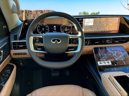 Used 2025 INFINITI QX80 Luxe image 5