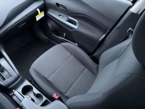 Certified 2025 Nissan Kicks Play S FWD image 9