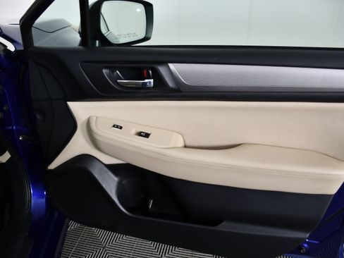 Used 2015 Subaru Legacy 2.5i Premium w/ Moonroof Package AWD/4WD image 38