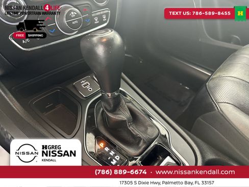 Used 2021 Jeep Cherokee Limited image 24