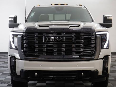 Used 2024 GMC Sierra 2500 Denali Ultimate w/ Max Trailering Package image 23