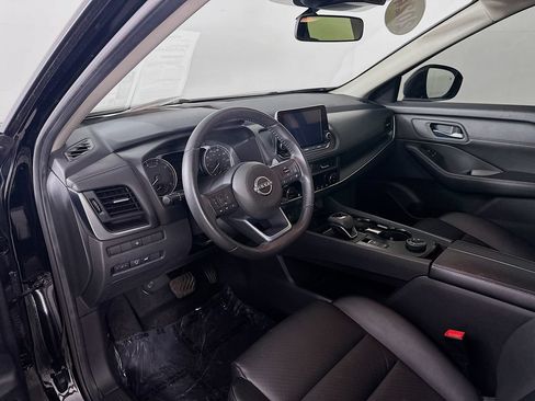Certified 2024 Nissan Rogue SV w/ SV Premium Package AWD/4WD image 15