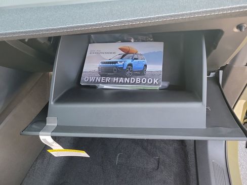 New 2026 Jeep Cherokee Laredo AWD/4WD image 40