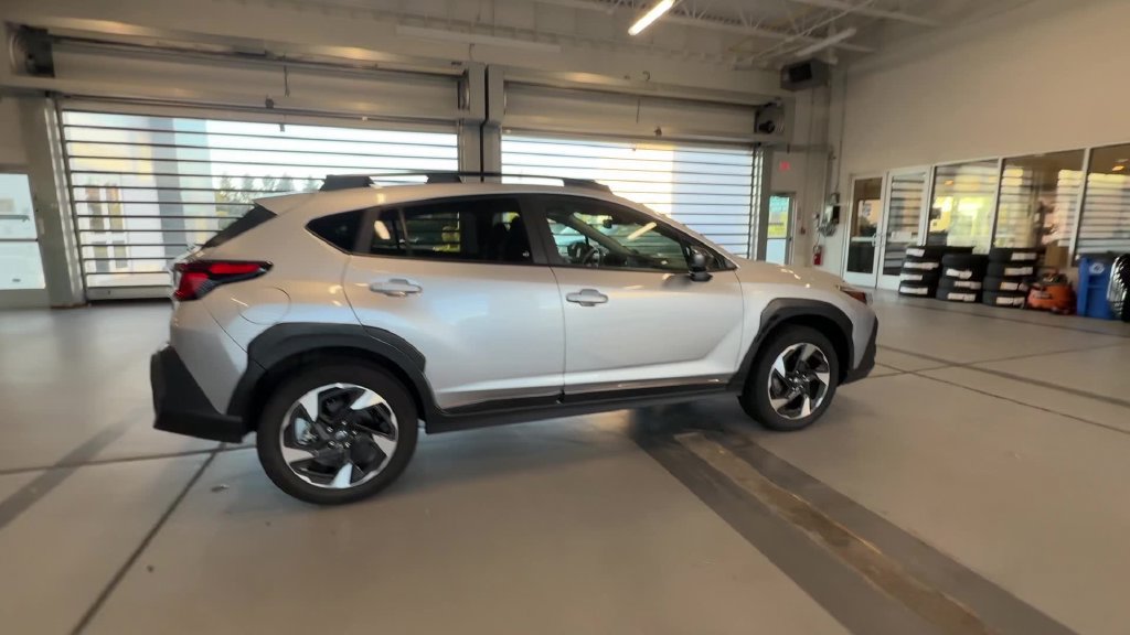 Used 2025 Subaru Crosstrek 2.5i Limited AWD/4WD image 11