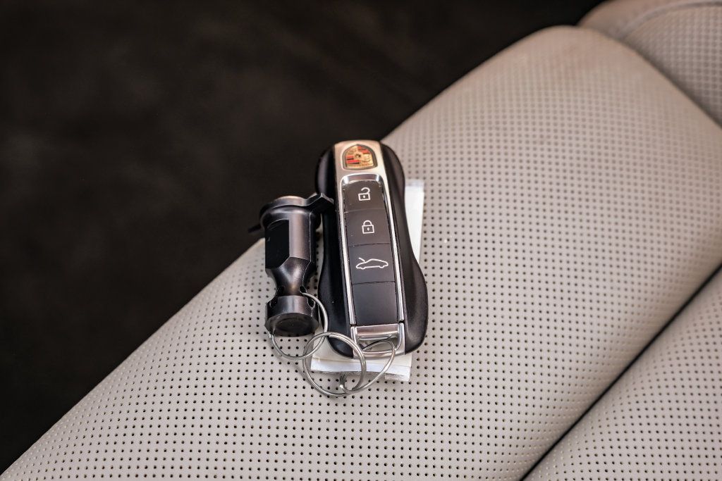Used 2020 Porsche 911 Carrera S RWD image 51