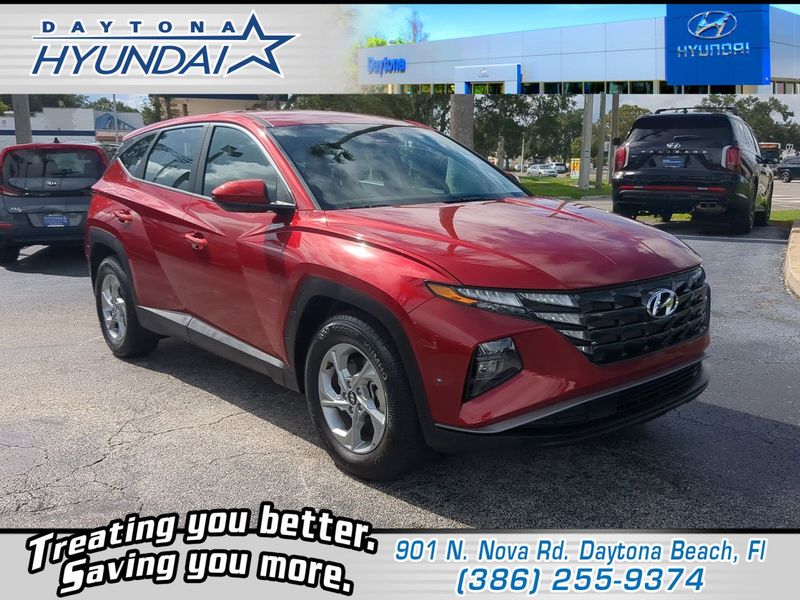 Certified 2024 Hyundai Tucson SE image 1