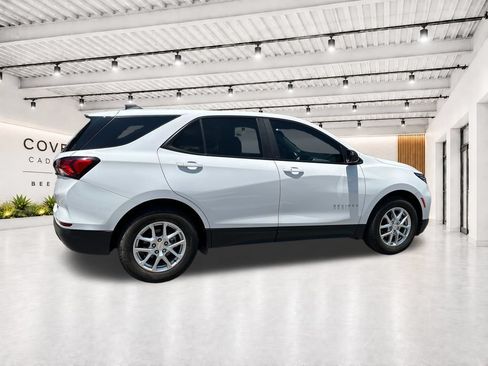 Used 2024 Chevrolet Equinox LS w/ LS Convenience Package FWD image 11