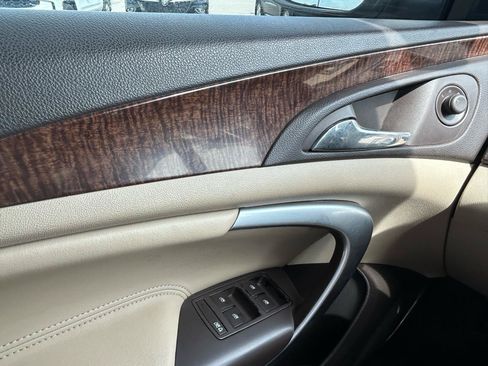 Used 2013 Buick Regal Premium FWD image 25