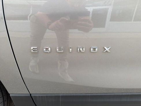 Certified 2018 Chevrolet Equinox LT FWD image 9