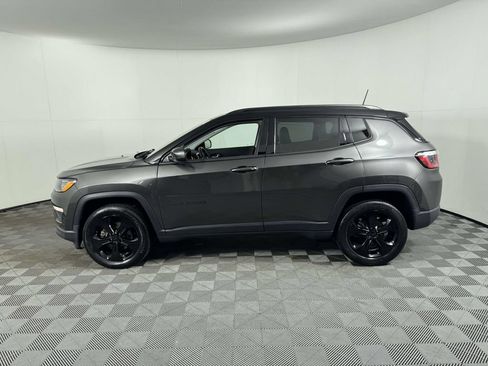 Used 2020 Jeep Compass Latitude AWD/4WD image 11