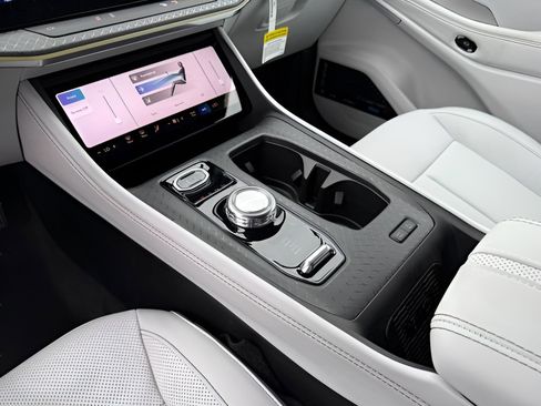 New 2025 Jeep Wagoneer S Limited w/ Comfort Package image 25