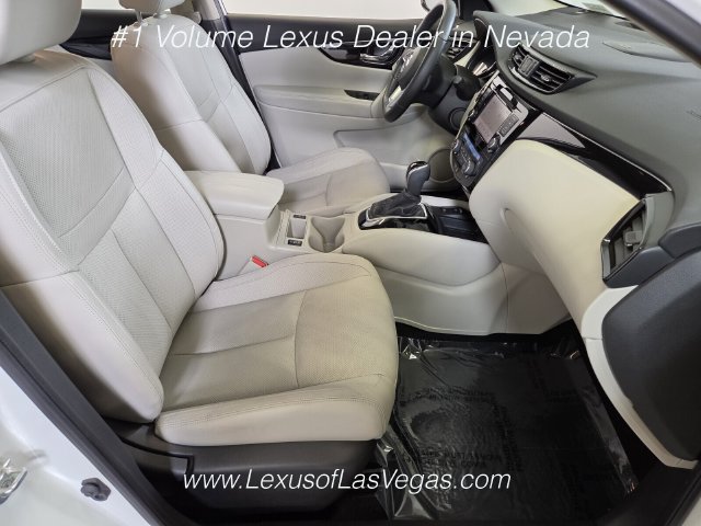 Used 2019 Nissan Rogue Sport SL w/ Premium Package AWD/4WD image 23