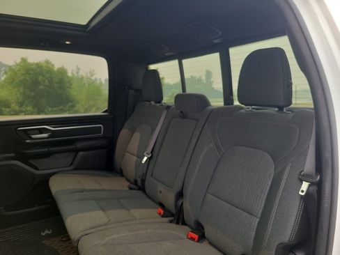 Used 2021 RAM 1500 Big Horn AWD/4WD image 38