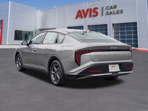 Used 2025 Kia K4 LXS image 3