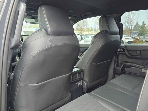 Certified 2025 Toyota 4Runner TRD Off-Road Premium image 23