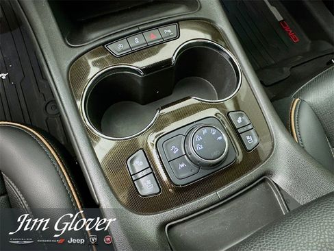 Used 2022 GMC Acadia AT4 w/ Technology Package image 38