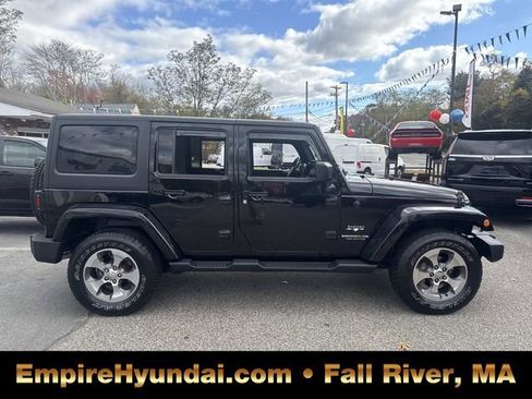 Used 2016 Jeep Wrangler Unlimited Sahara w/ Dual Top Group image 5