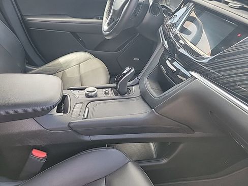 Used 2025 Cadillac XT6 Premium Luxury FWD image 45