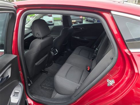 Used 2019 Chevrolet Malibu LT w/ Driver Confidence Package II image 19