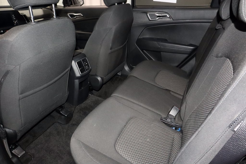 Used 2024 Kia Sportage LX FWD image 20