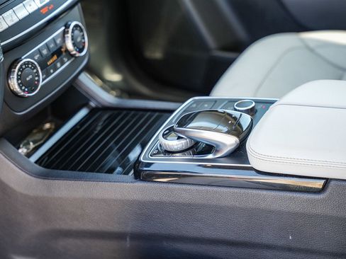 Certified 2019 Mercedes-Benz GLS 450 4MATIC image 22