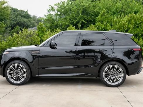 New 2026 Land Rover Range Rover Sport Dynamic SE AWD/4WD image 14