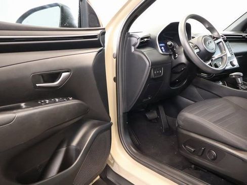 Used 2023 Hyundai Santa Cruz SEL image 6