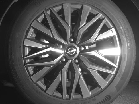 Used 2025 Nissan Altima 2.5 SV image 12