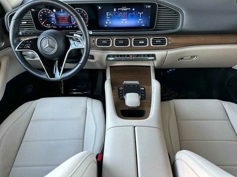 Used 2025 Mercedes-Benz GLE 350 GLE 350 4D Sport Utility 4MATI image 17